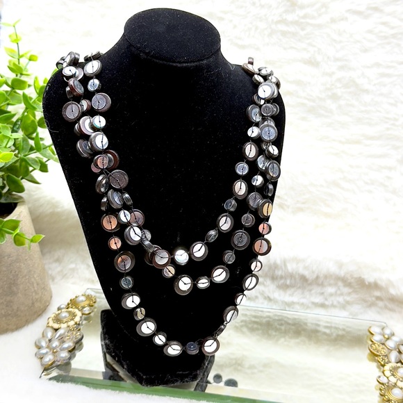 Black Layered necklace with Silver Sequins mirror effect - Picture 1 of 6